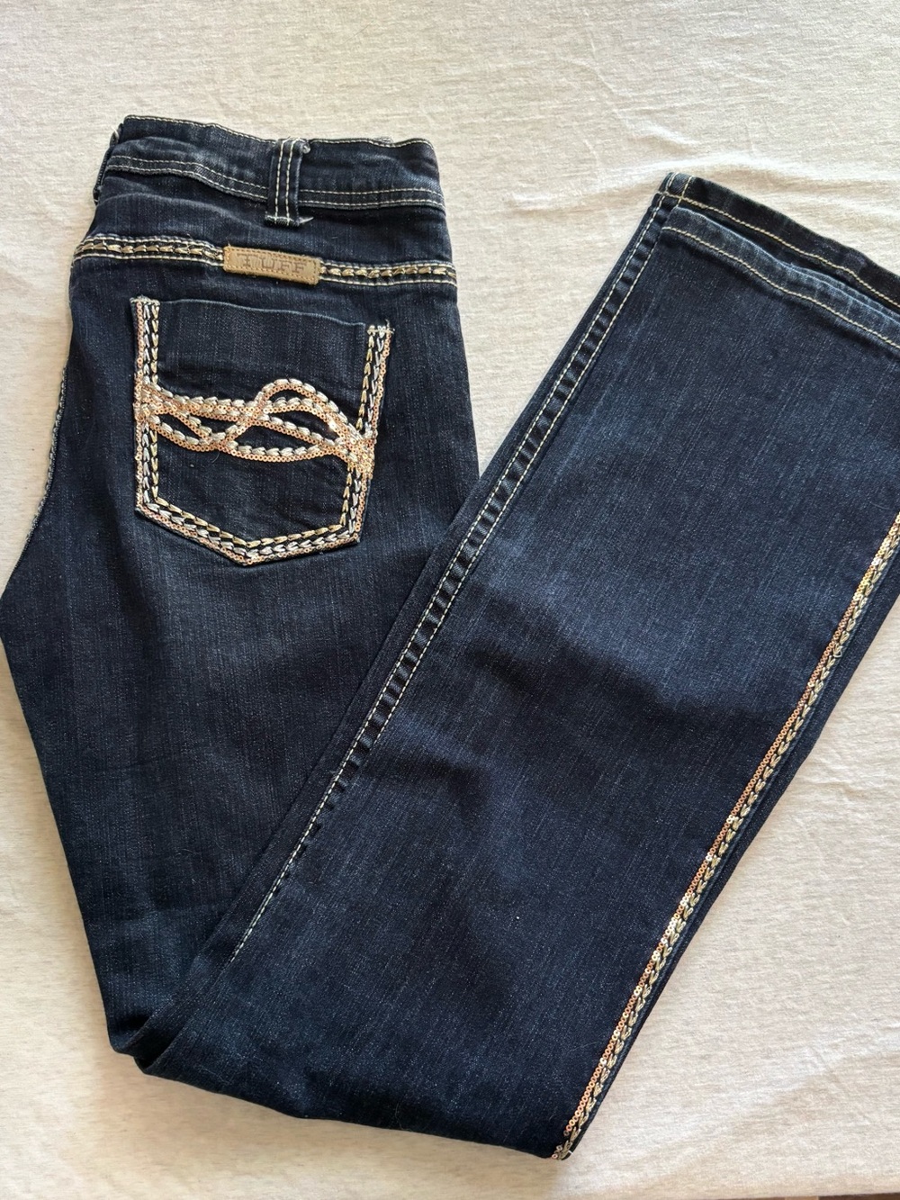 Cowgirl Tuff Co Golden Bootcut Jeans Dark Wash Sequin Embroidered 30/10 - Picture 3 of 10